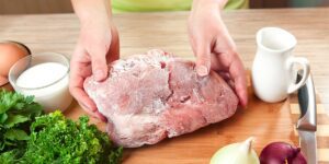 Lee más sobre el artículo Estas descongelando mal tu carne! aquí te explico cómo hacerlo